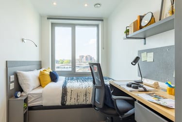 Bronze En Suite at Great Court, 78 Rolls Road, Bermondsey, London, SE15DU - Image 1